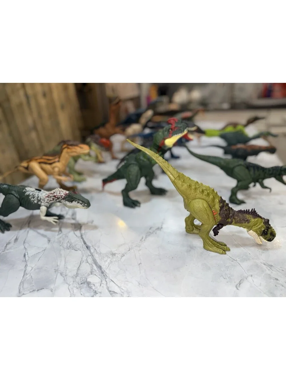 Lot of 16 Mattel Jurassic World Dinosaurs Roarivores Savage Strike Attack Pack